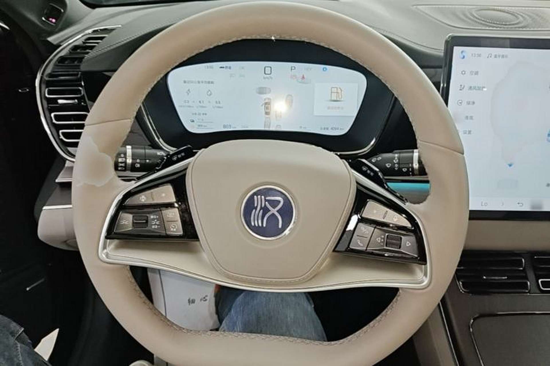 Used BYD Han 2025 DM-i Intelligent Driving Edition 125KM LiDAR Flagship Model Steering Wheel