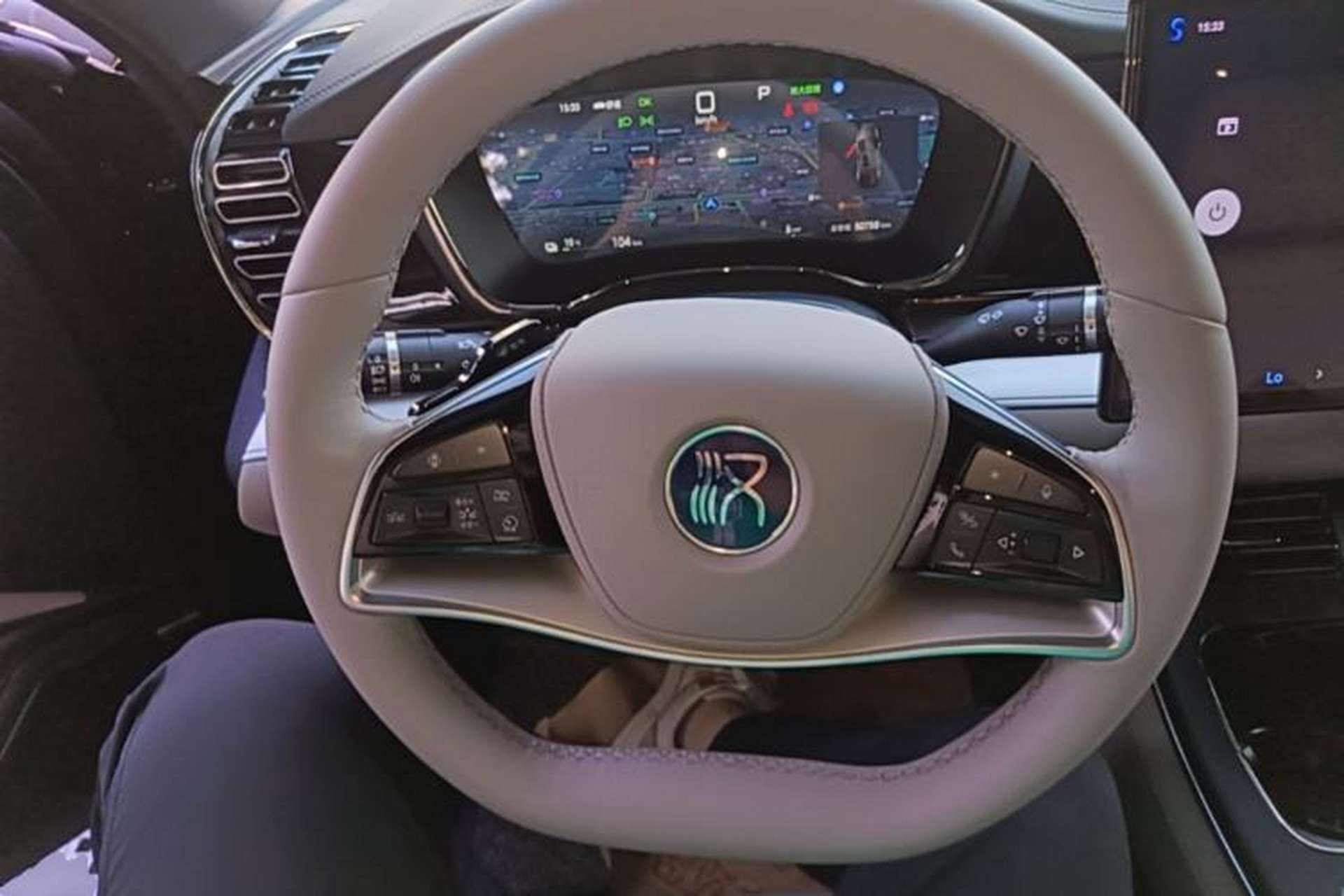 Used BYD Han 2025 EV Intelligent Driving Version 701KM Prestige Model Steering Wheel