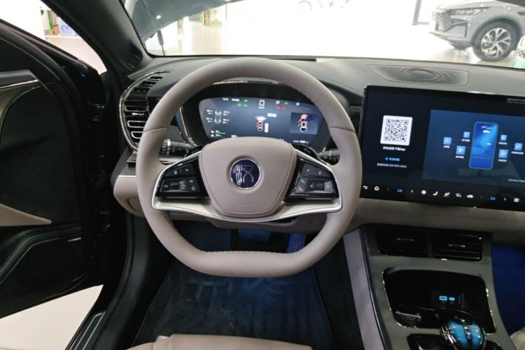 Used BYD Han 2025 DM-i Intelligent Driving Edition 125KM LiDAR Flagship Model Steering Wheel