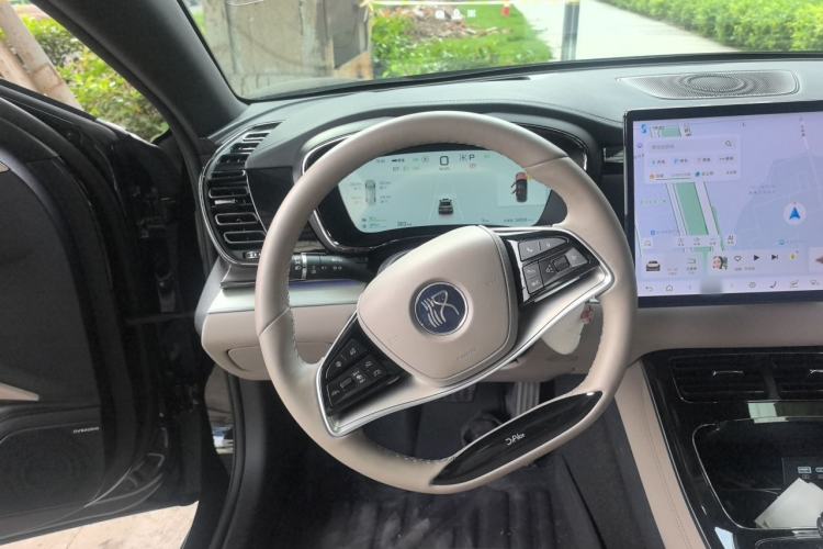 Used BYD Han 2025 DM-i 125KM Prestige Model Steering Wheel
