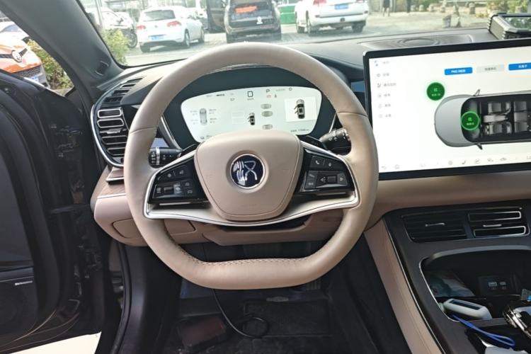 Used BYD Han 2025 EV Intelligent Driving Edition 701KM LiDAR Flagship Model Steering Wheel