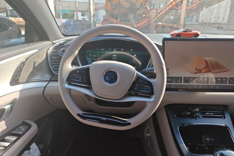 Used BYD Han 2025 DM-i 125KM Elite Model Steering Wheel