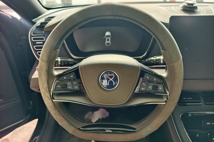 Used BYD Han 2025 DM-i 125KM Elite Model Steering Wheel