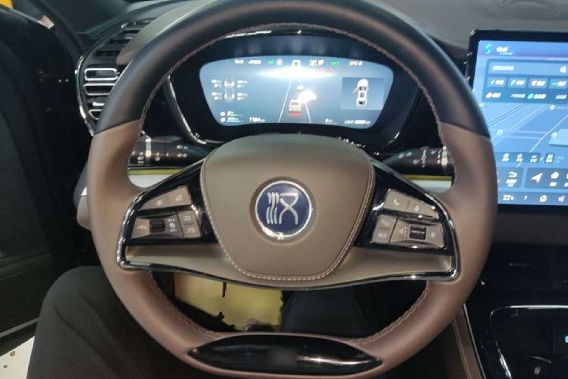 Used BYD Han 2025 DM-i 125KM Elite Model Steering Wheel