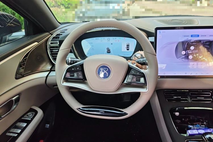 Used BYD Han 2025 DM-i 125KM Prestige Model Steering Wheel
