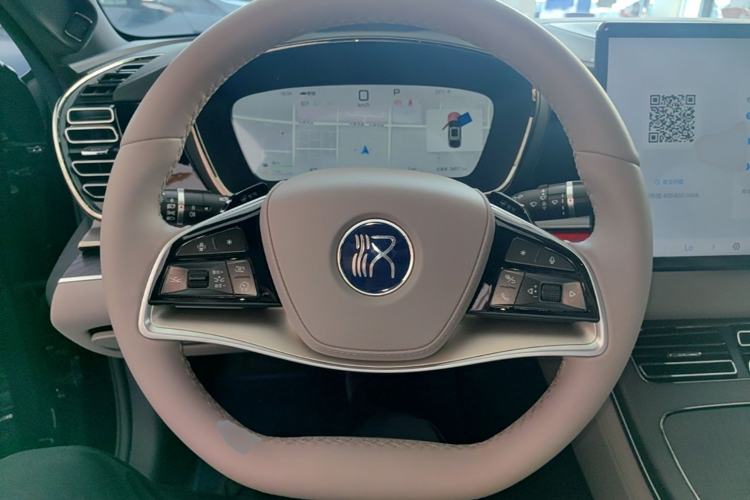 Used BYD Han 2025 DM-i 125KM LiDAR-Powered Intelligent Driving Model Steering Wheel