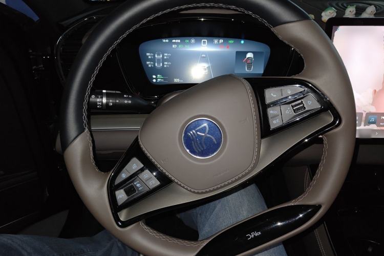 Used BYD Han 2025 DM-i 125KM Elite Model Steering Wheel