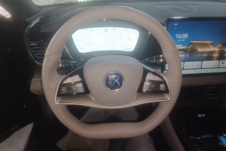 Used BYD Han 2025 DM-i Smart Drive 125KM Elite Model Steering Wheel