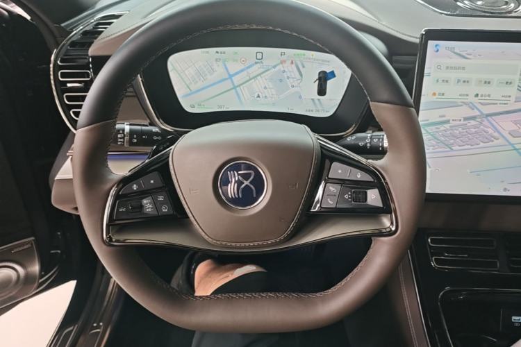 Used BYD Han 2025 EV Intelligent Driving Edition 605KM Prestige Model Steering Wheel