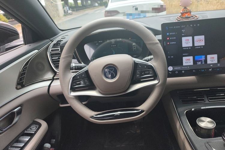 Used BYD Han 2025 DM-i 125KM Elite Model Steering Wheel