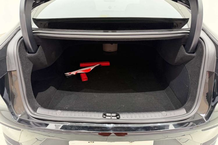 Used BYD Han 2025 EV with 701 km of Laser Radar-Enabled Intelligent Driving Trunk
