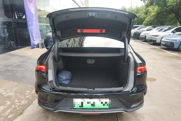 Used BYD Han 2025 EV with 701 km of Laser Radar-Enabled Intelligent Driving Trunk