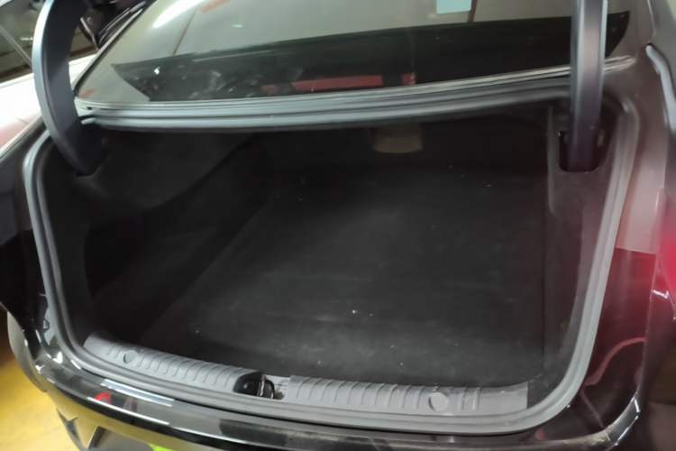 Used BYD Han 2025 DM-i Smart Drive 125KM Elite Model Trunk