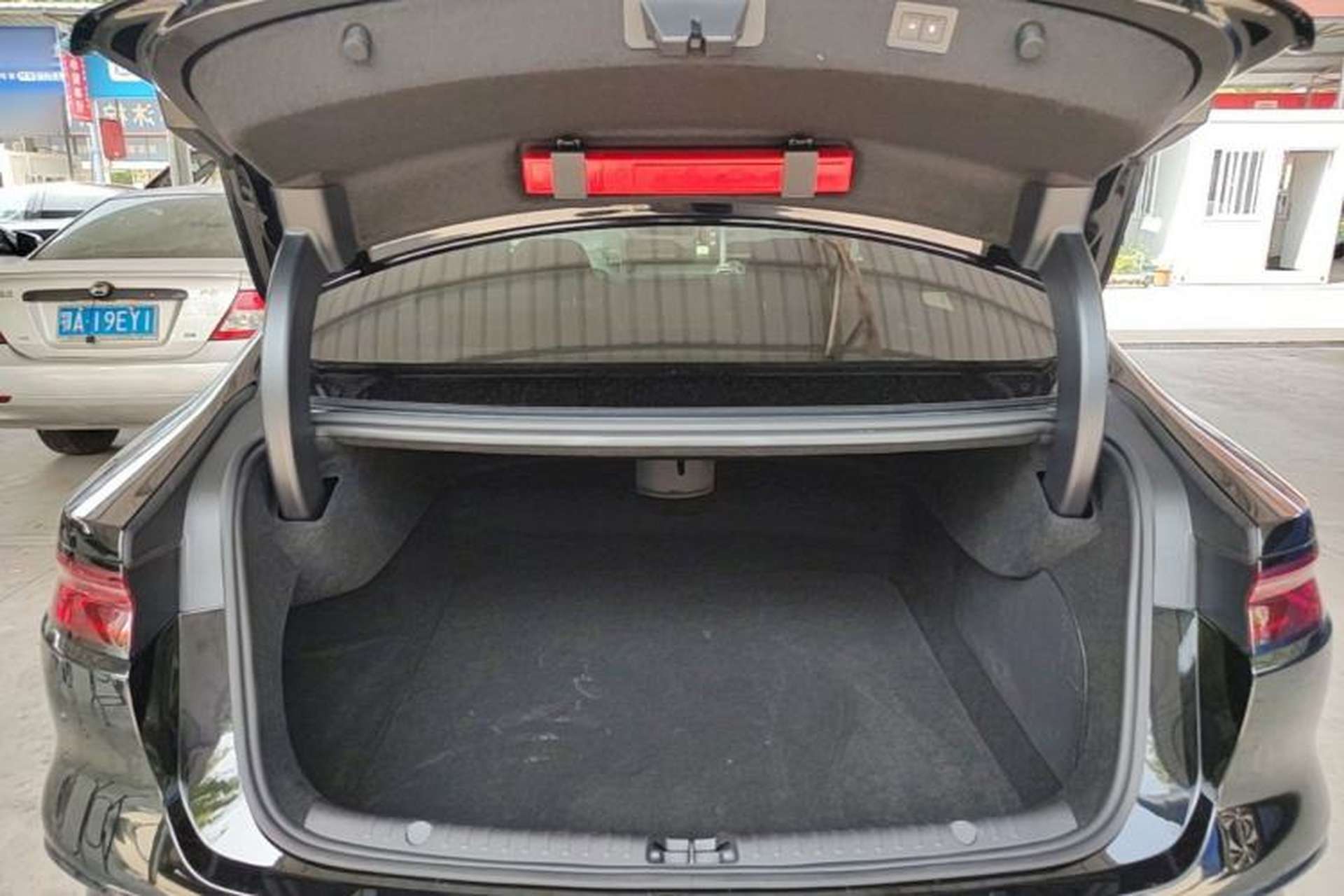 Used BYD Han 2025 DM-i Intelligent Driving Edition 125KM LiDAR Flagship Model Trunk