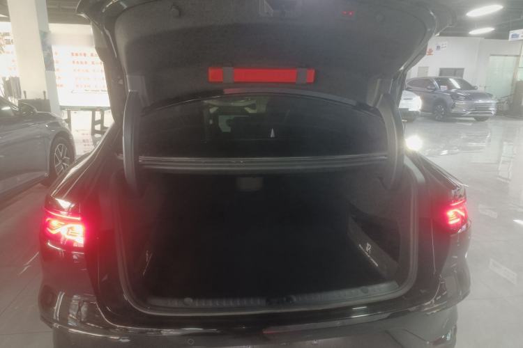 Used BYD Han 2025 DM-i Smart Drive 125KM Elite Model Trunk