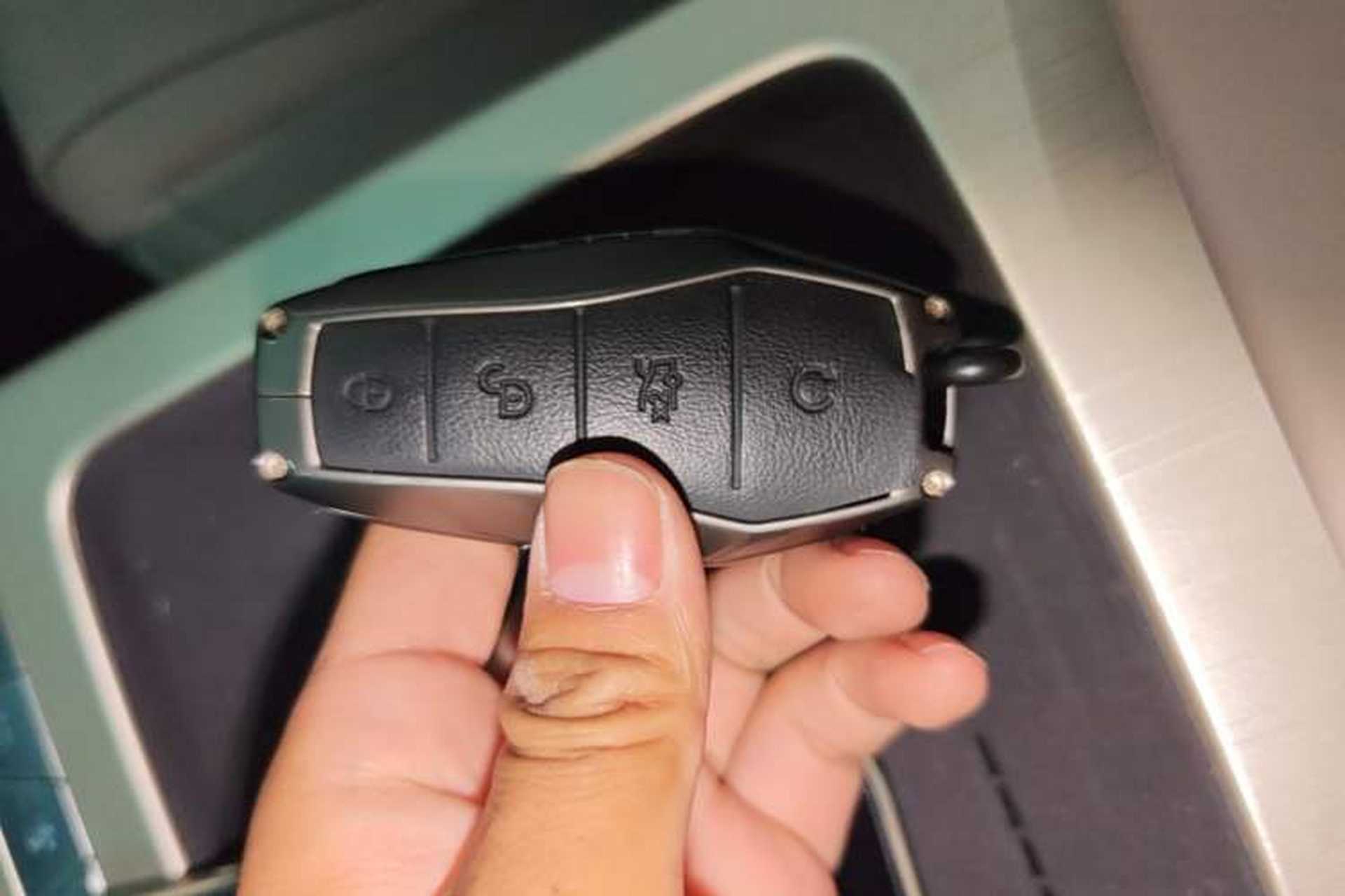 Used BYD Han 2025 DM-i Intelligent Driving Edition 245KM Prestigious Edition Vehicle Key
