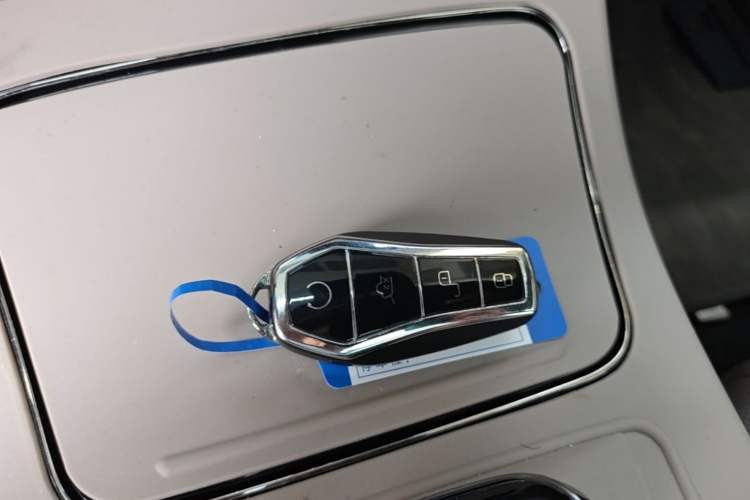 Used BYD Han 2025 DM-i 125KM Prestige Model Vehicle Key