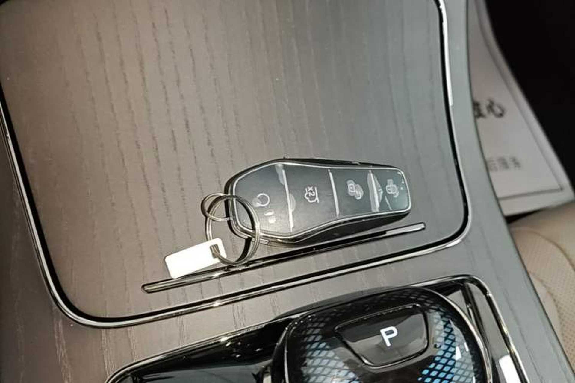 Used BYD Han 2025 DM-i Intelligent Driving Edition 125KM LiDAR Flagship Model Vehicle Key