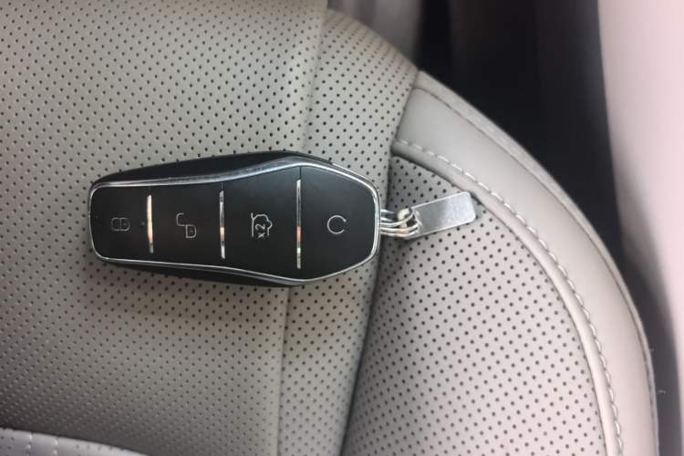Used BYD Han 2025 DM-i 125KM Prestige Model Vehicle Key