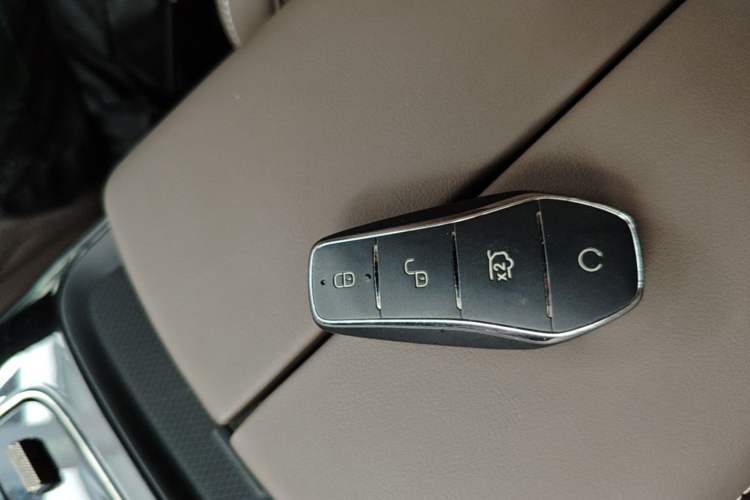 Used BYD Han 2025 EV 506KM Prestige Edition Vehicle Key