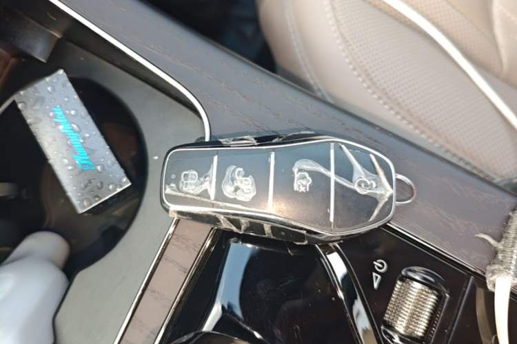 Used BYD Han 2025 EV Intelligent Driving Edition 701KM LiDAR Flagship Model Vehicle Key