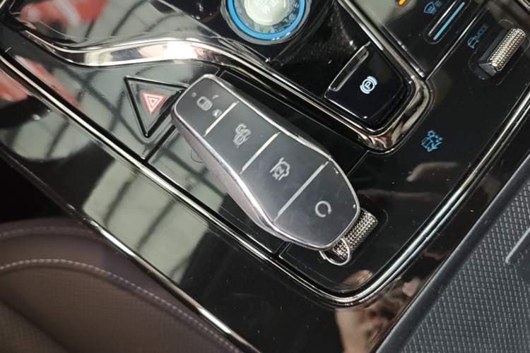 Used BYD Han 2025 EV Intelligent Driving Edition 605KM Prestige Model Vehicle Key