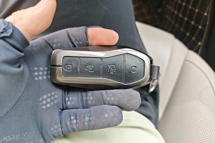 Used BYD Han 2025 DM-i Intelligent Driving Edition 125KM Prestige Model Vehicle Key