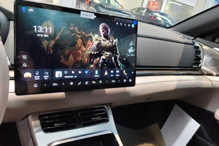 Used BYD Han 2025 DM-i Intelligent Driving Edition 245KM Prestigious Edition Audio And AC Panel
