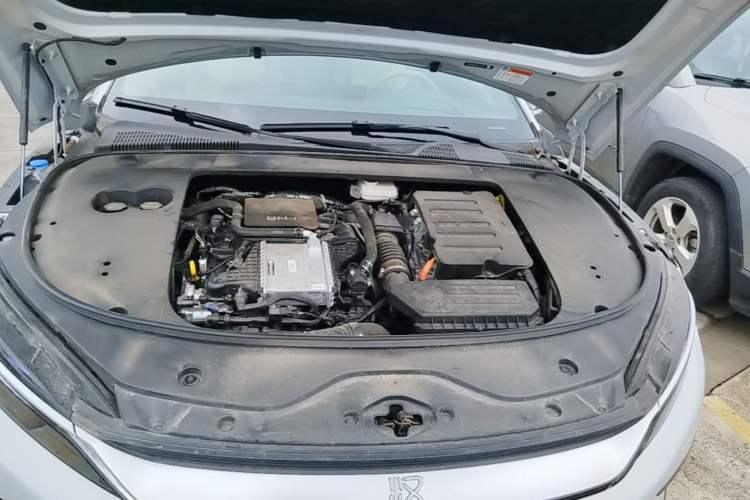 Used BYD Han 2025 DM-i 125KM Prestige Model Engine Bay