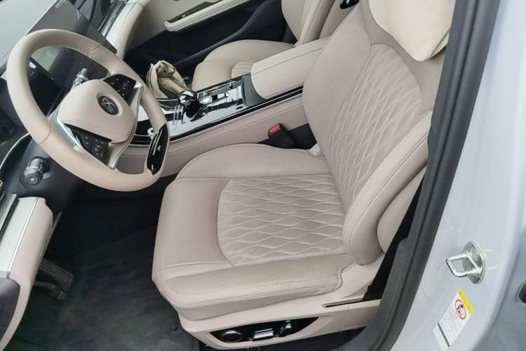 Used BYD Han 2025 DM-i 125KM Prestige Model Left Front Seat