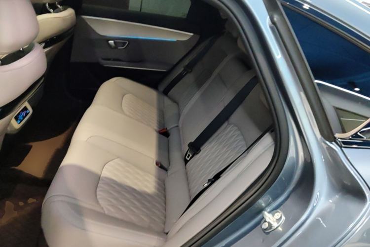 Used BYD Han 2025 DM-i Intelligent Driving Edition 245KM Prestigious Edition Left Rear Seat
