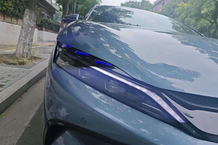 Used BYD Han 2025 DM-i Intelligent Driving Edition 245KM Prestigious Edition Right Front Headlight