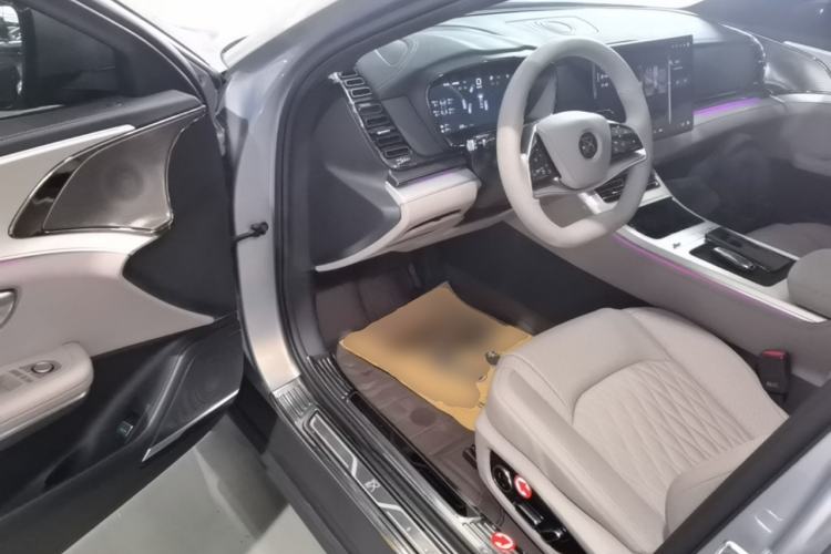 Used BYD Han 2025 DM-i Intelligent Driving Edition 245KM Prestigious Edition Driver Seat