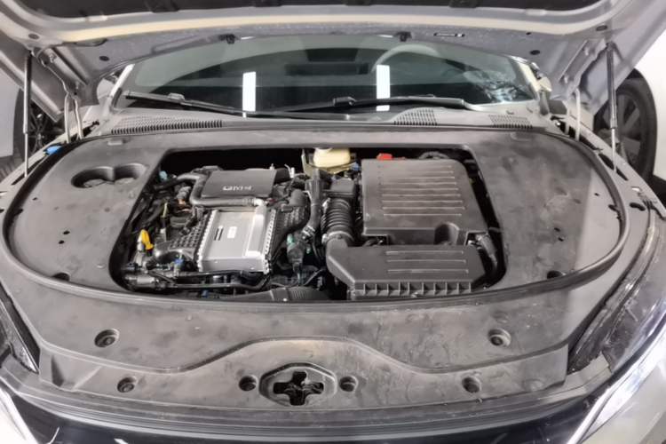 Used BYD Han 2025 DM-i Intelligent Driving Edition 245KM Prestigious Edition Engine Bay