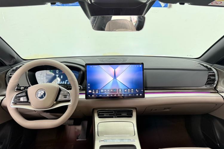 Used BYD Han 2025 DM-i Intelligent Driving Edition 245KM Prestigious Edition Interior 6