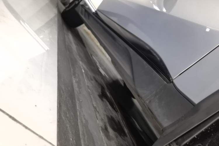 Used BYD Han 2025 DM-i Intelligent Driving Edition 245KM Prestigious Edition Right Side Sill