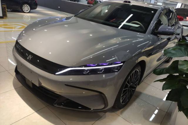 Used BYD Han 2025 DM-i Intelligent Driving Edition 125KM LiDAR Flagship Model