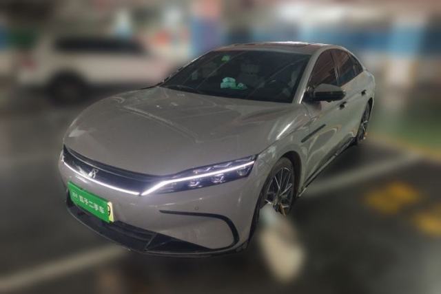 Ojetý BYD Han 2025 DM-i 125KM Prestige Model