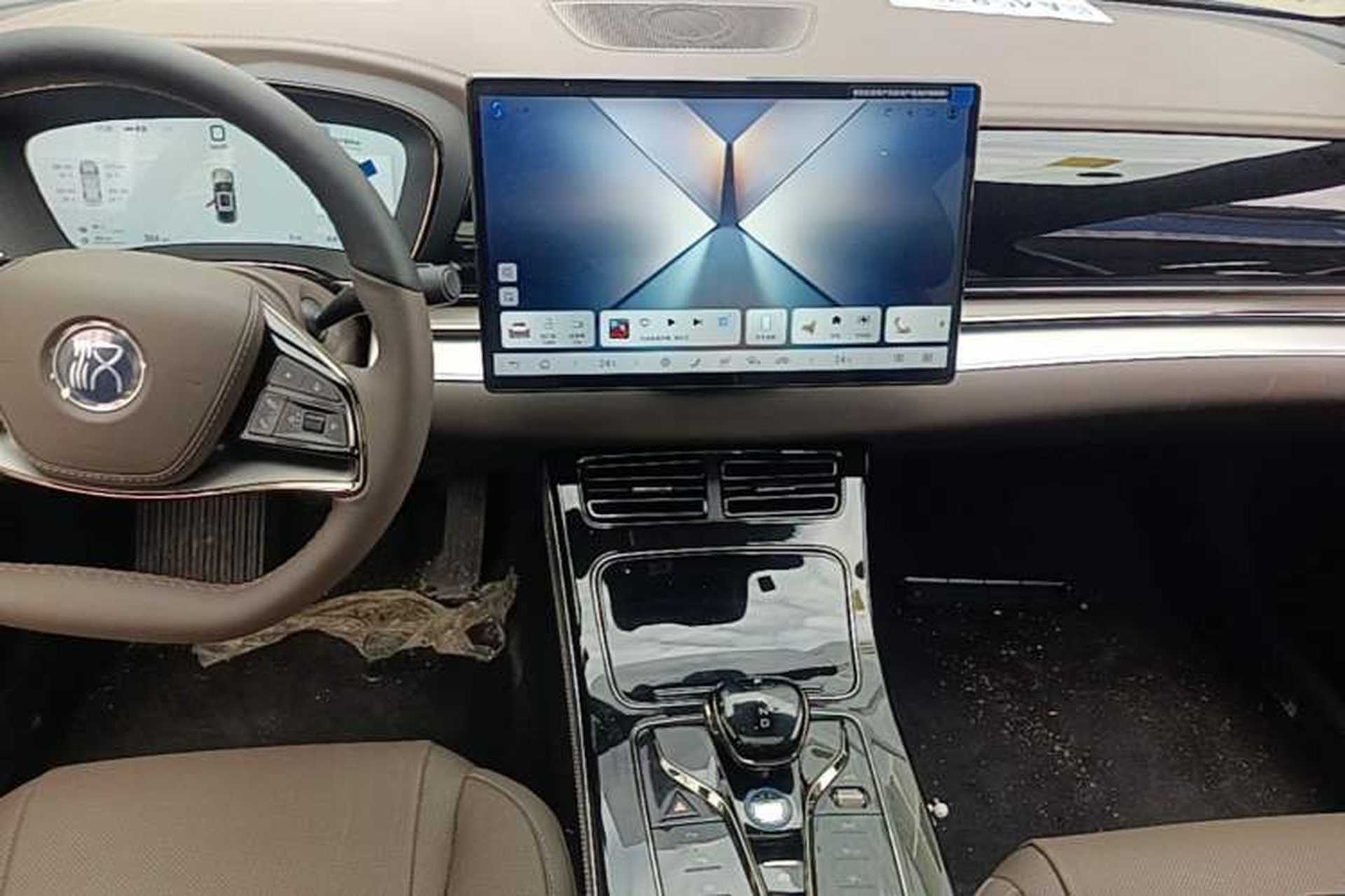 Used BYD Han 2025 DM-i Intelligent Driving Edition 125KM Prestige Model Audio And AC Panel