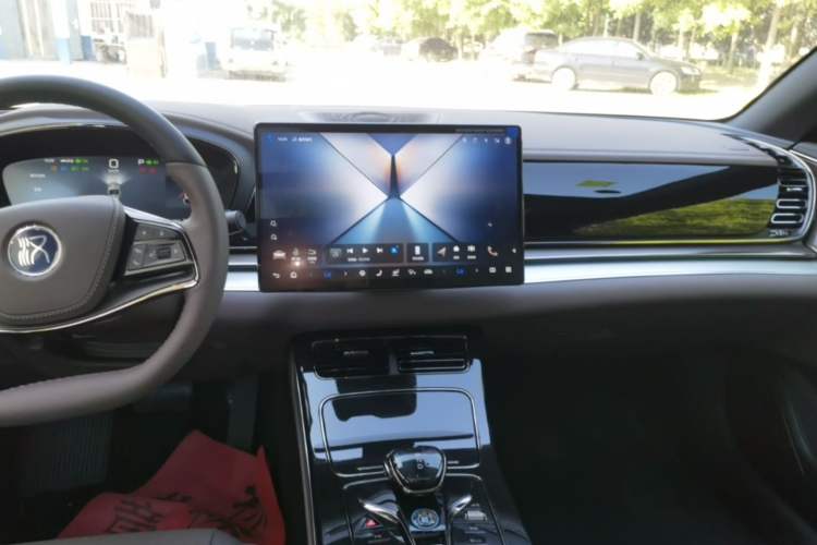 Used BYD Han 2025 DM-i Intelligent Driving Edition 125KM Prestige Model Audio And AC Panel