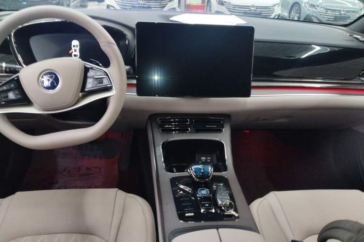 Used BYD Han 2025 DM-i 125KM LiDAR-Powered Intelligent Driving Model Audio And AC Panel