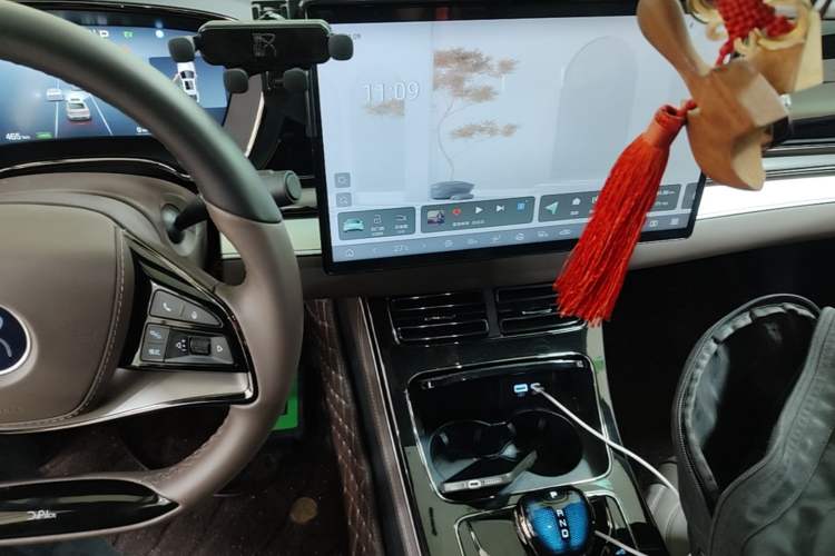 Used BYD Han 2025 DM-i 125KM Comfort Model Audio And AC Panel