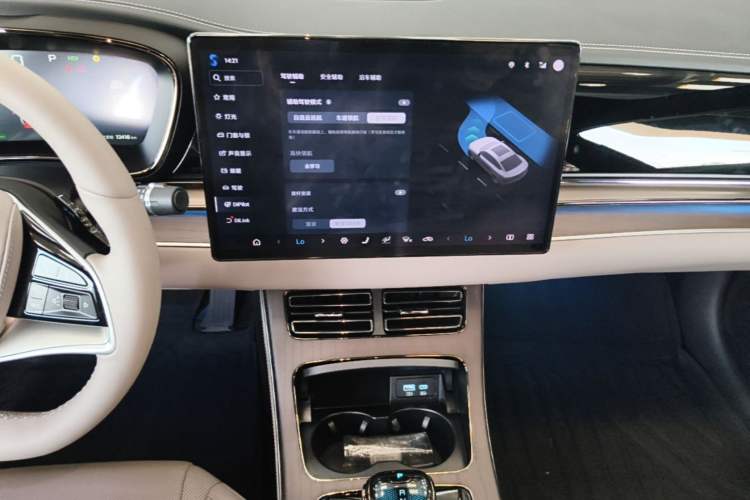 Used BYD Han 2025 DM-i 125KM LiDAR-Powered Intelligent Driving Model Audio And AC Panel