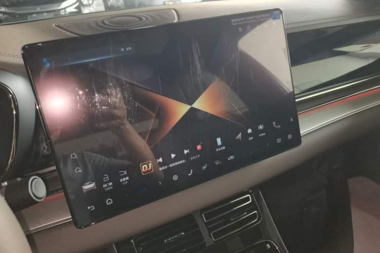 Used BYD Han 2025 DM-i 125KM LiDAR-Powered Intelligent Driving Model Audio And AC Panel