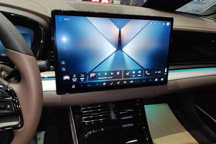 Used BYD Han 2025 DM-i 125KM Elite Model Audio And AC Panel