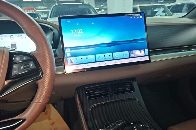 Used BYD Han 2025 DM-i 125KM Elite Model Audio And AC Panel
