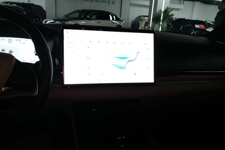Used BYD Han 2025 DM-i 125KM Prestige Model Audio And AC Panel