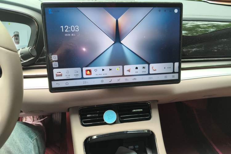 Used BYD Han 2025 DM-i 125KM Elite Model Audio And AC Panel