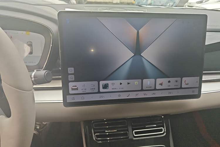 Used BYD Han 2025 EV Intelligent Driving Version 506KM Prestige Model Audio And AC Panel