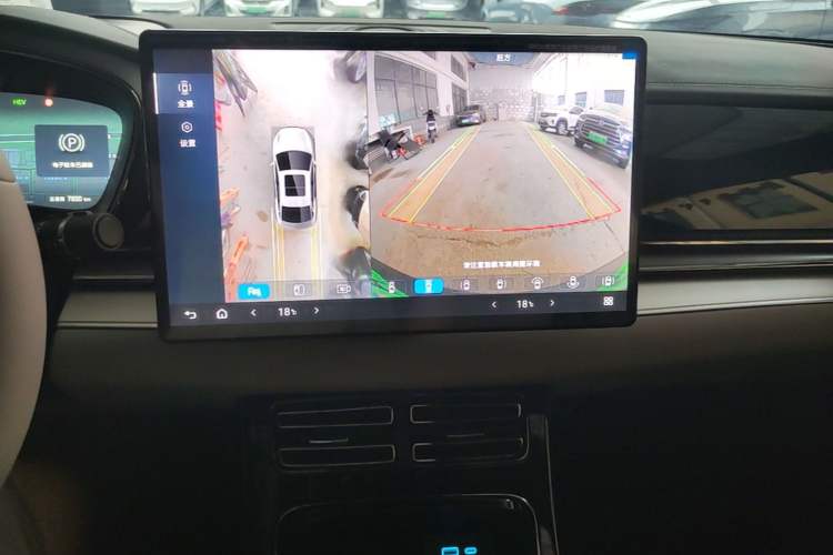 Used BYD Han 2025 DM-i 125KM Elite Model Audio And AC Panel